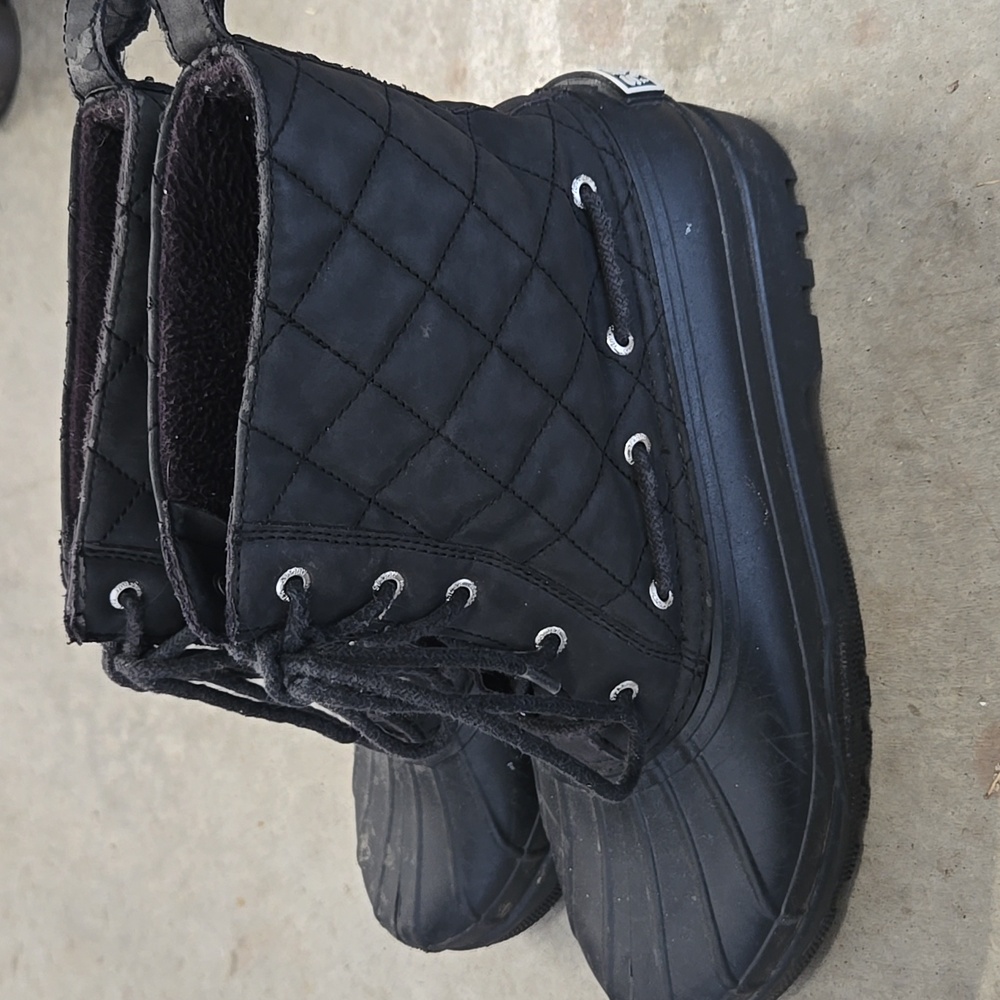 Sperry Top Sider Black Quilted Lace-Up Duck Boots, 9.5, Waterproof - Picture 3 of 7